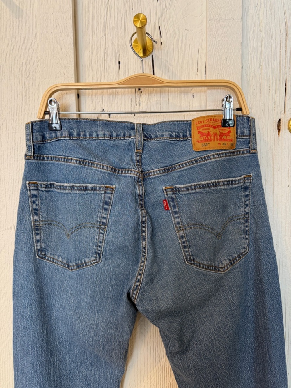 Levi’s - Picture 2 of 3
